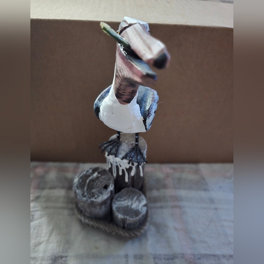 Nautical Pelican Beach Or Ocean Decor - Picture 2 of 4
